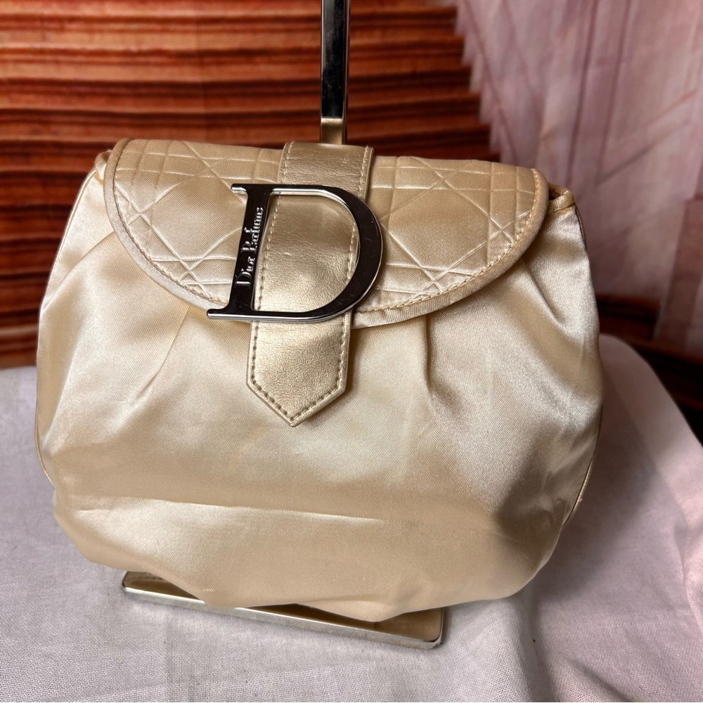 DIOR Elegant Goldtone Satin Parfum Bag, excellent condition ❤️❤️❤️